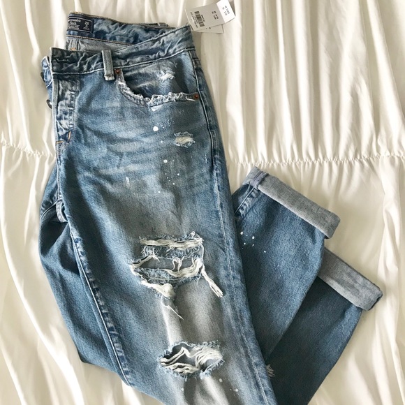 ABERCROMBIE & FITCH Ripped Distressed Denim - Picture 4 of 6
